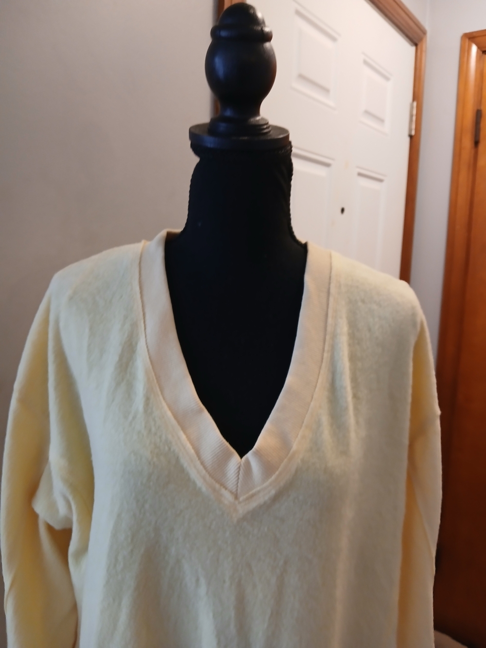 Papermoon Pale Yellow V-Neck Balloon Sleeve Sweater Wonen's Size S Boho - Picture 3 of 7